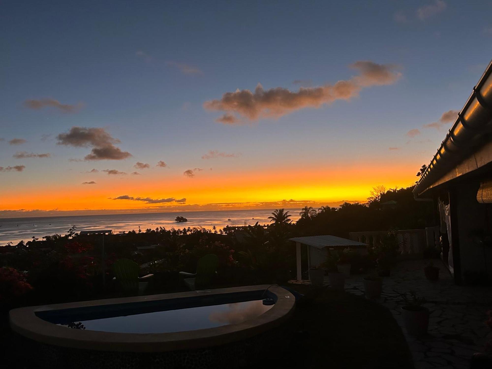 Raiatea Bellevue Hotel Утуроа Екстериор снимка